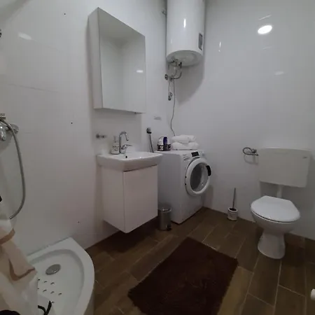 Apartment Viaggio I Parking Garaza Sremska Mitrovica